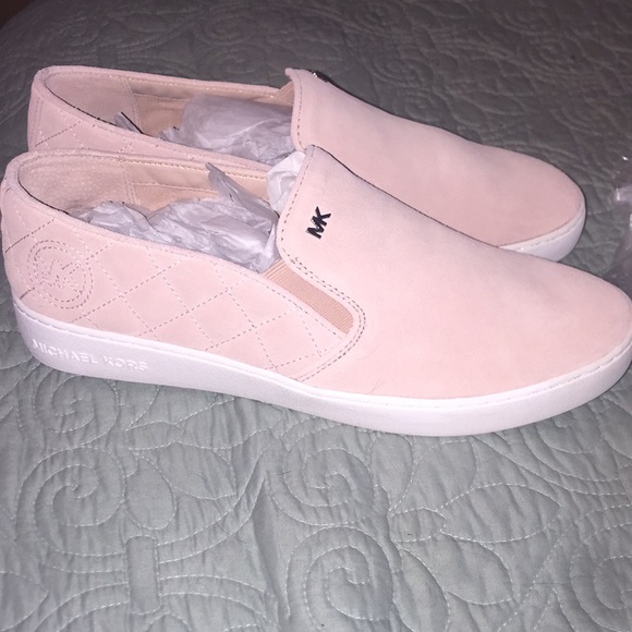 🌾HOST PICK 🥳 Michael Kors Slip On Shoes - Picture 4 of 6
